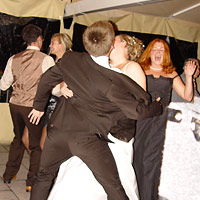 hochzeitsparty münchen graphic